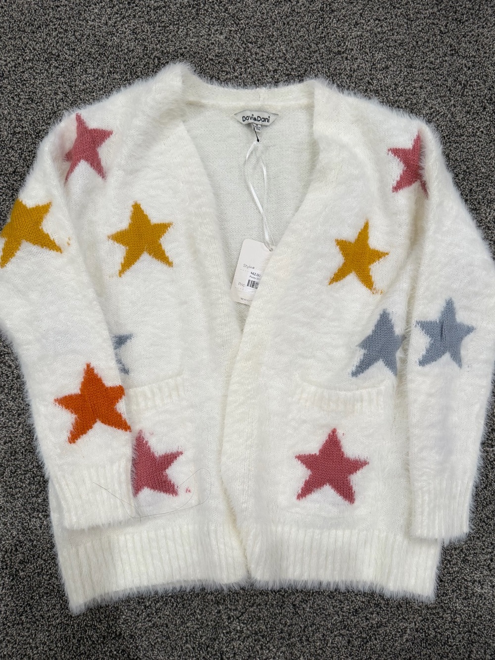 DAVI & DANI Cream Cozy Fuzzy Cardigan